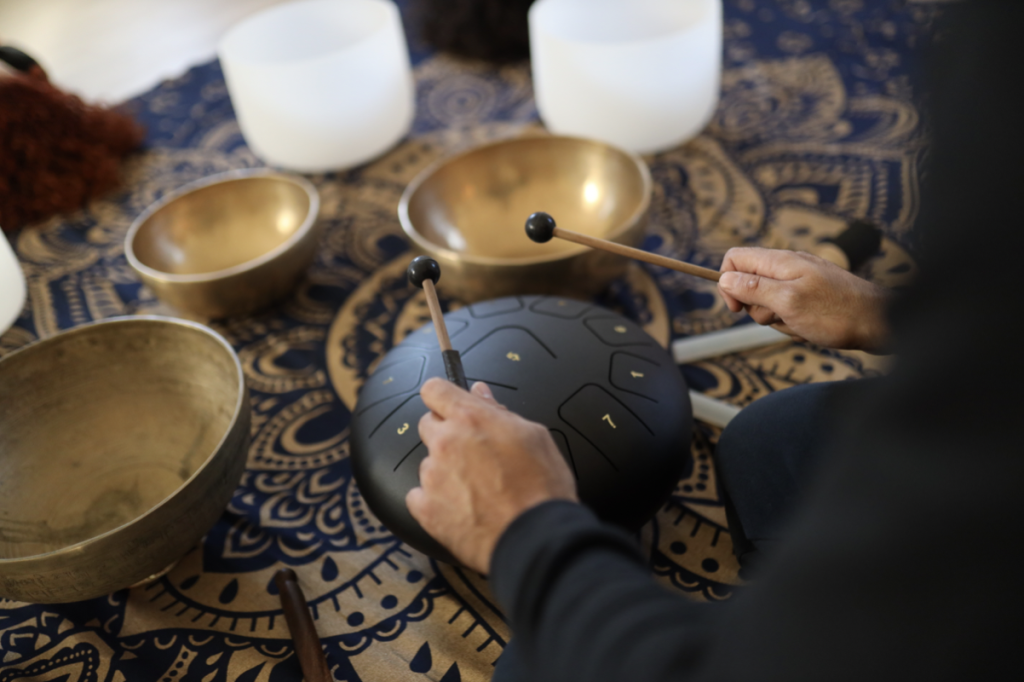 MEDITAZIONE SONORA E PRATICHE DI CONSAPEVOLEZZA